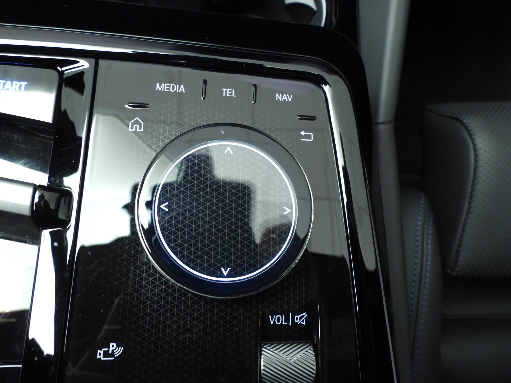 Hoofdafbeelding BMW i5