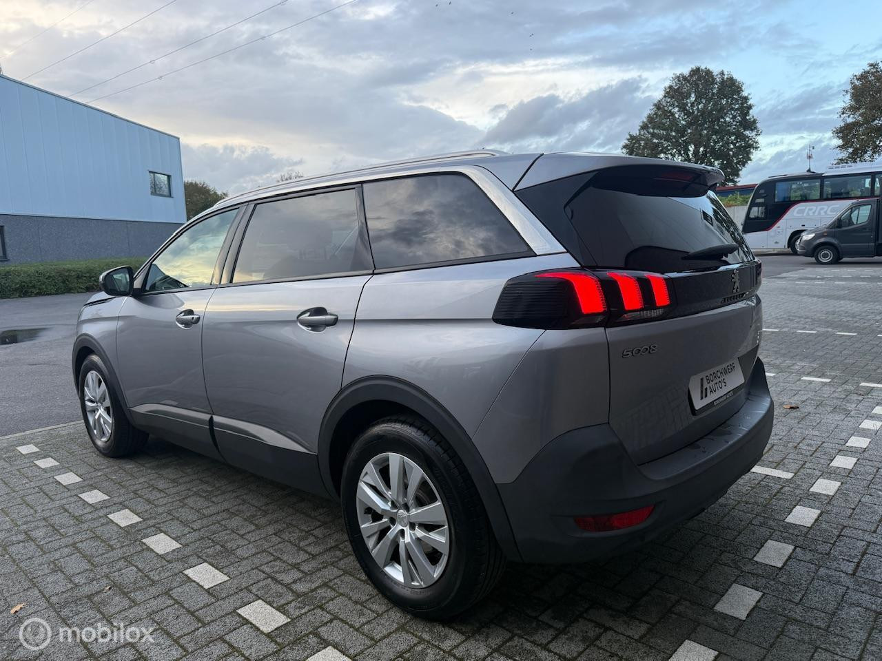Hoofdafbeelding Peugeot 5008