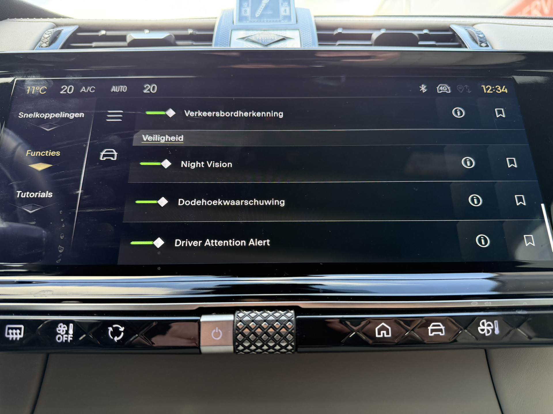 Hoofdafbeelding DS DS 7