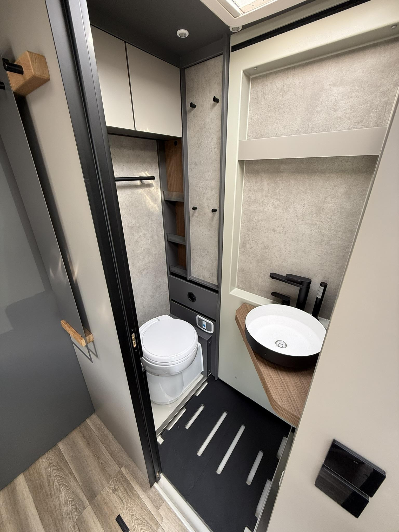 Hoofdafbeelding Niesmann+Bischoff ISmove 7.3 Clouline NIEUW