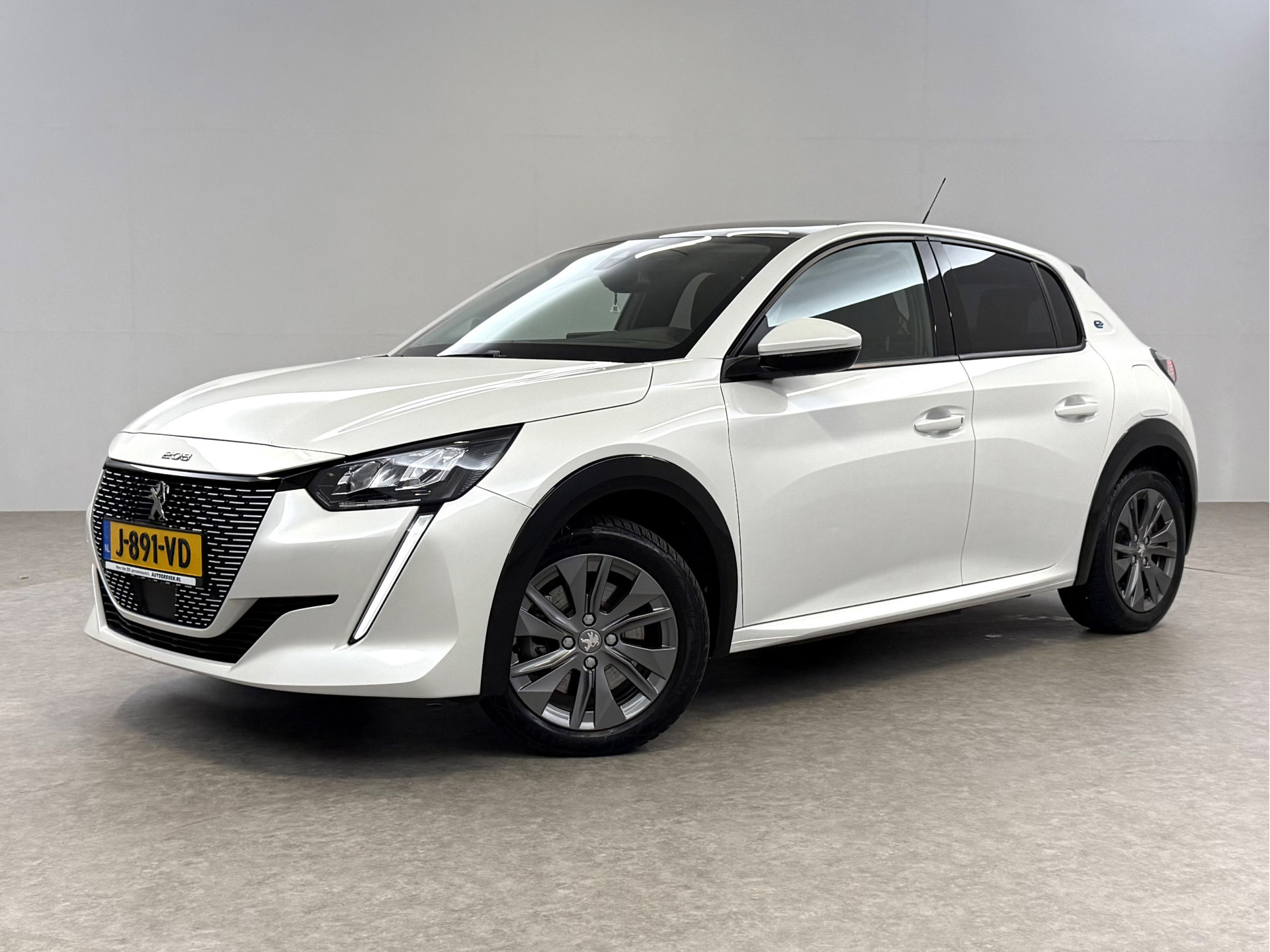 Hoofdafbeelding Peugeot e-208