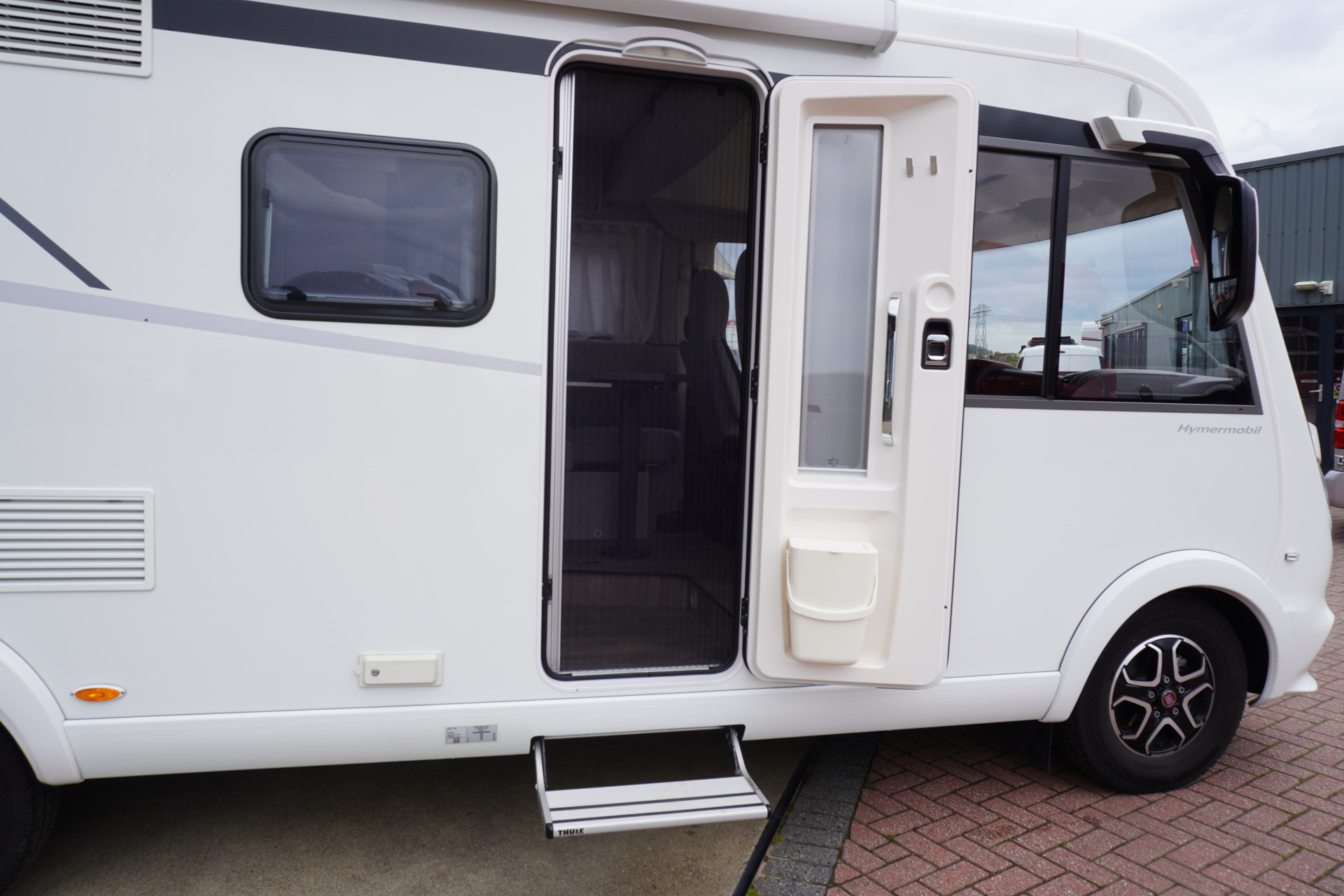 Hoofdafbeelding Hymer Exsis-i