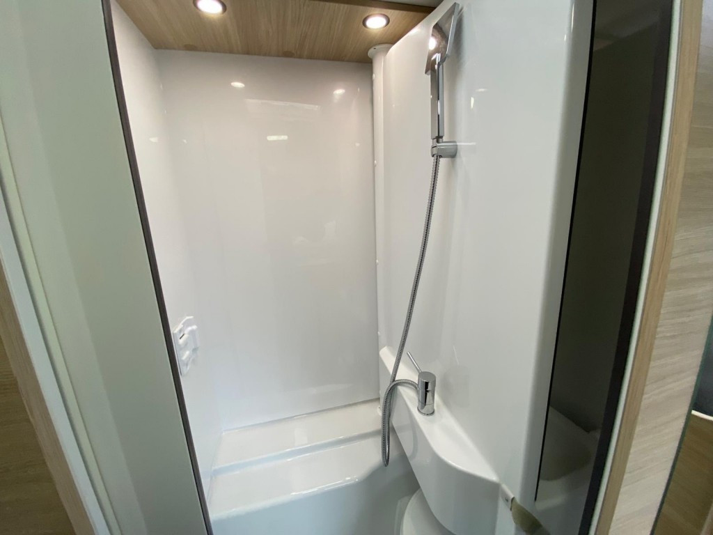 Hoofdafbeelding Chausson 697 S