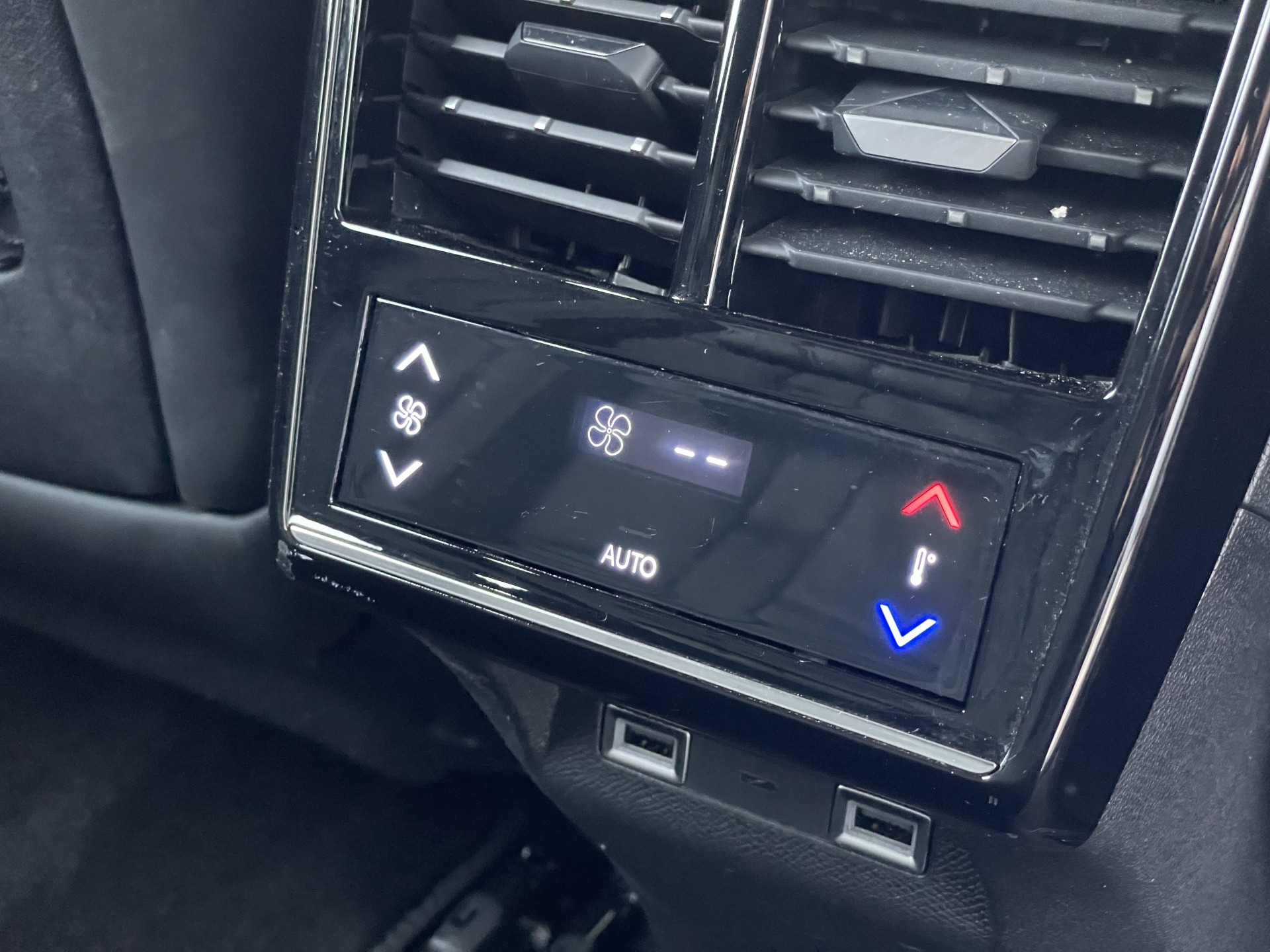 Hoofdafbeelding DS DS 7