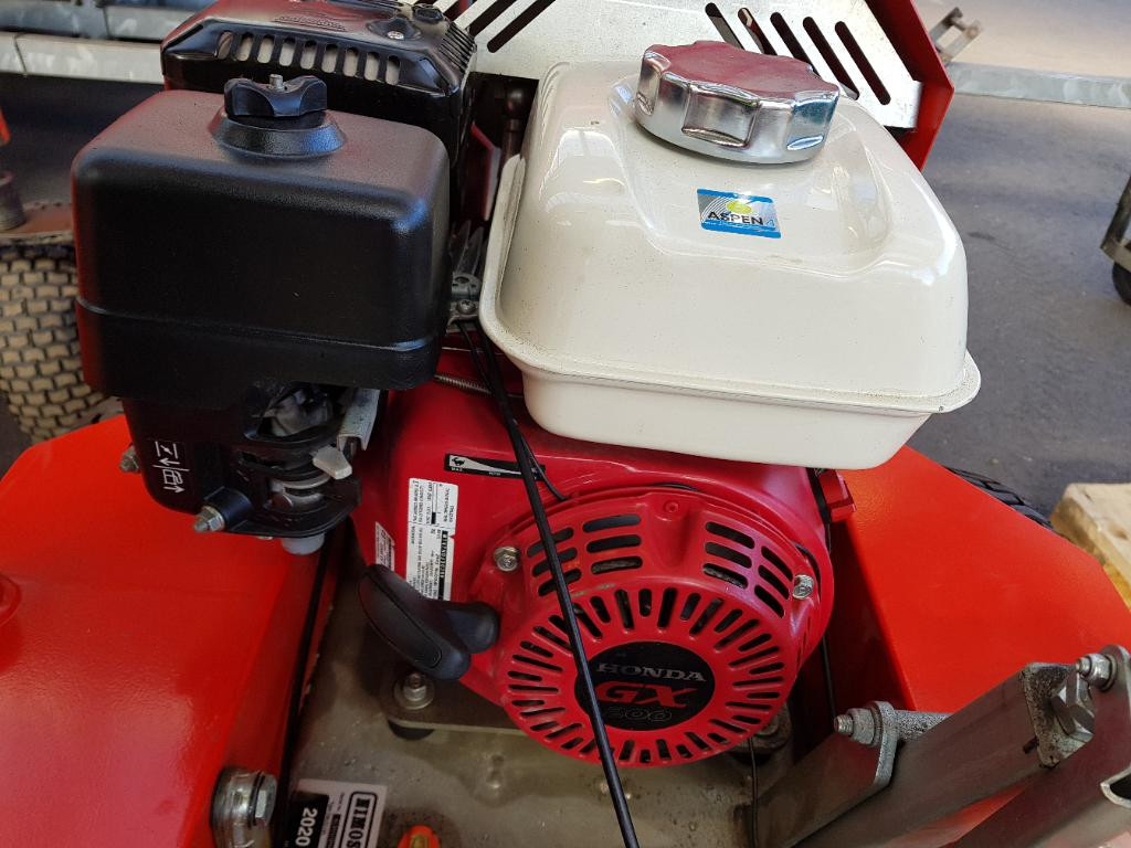 Hoofdafbeelding Nimos Mug Ha onkruidborstel Hydrostaat