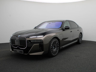 BMW 7 serie 750e xDrive | Individual Lak | M Sportpakket Pro | Connoisseur Pack | Innovation Pack