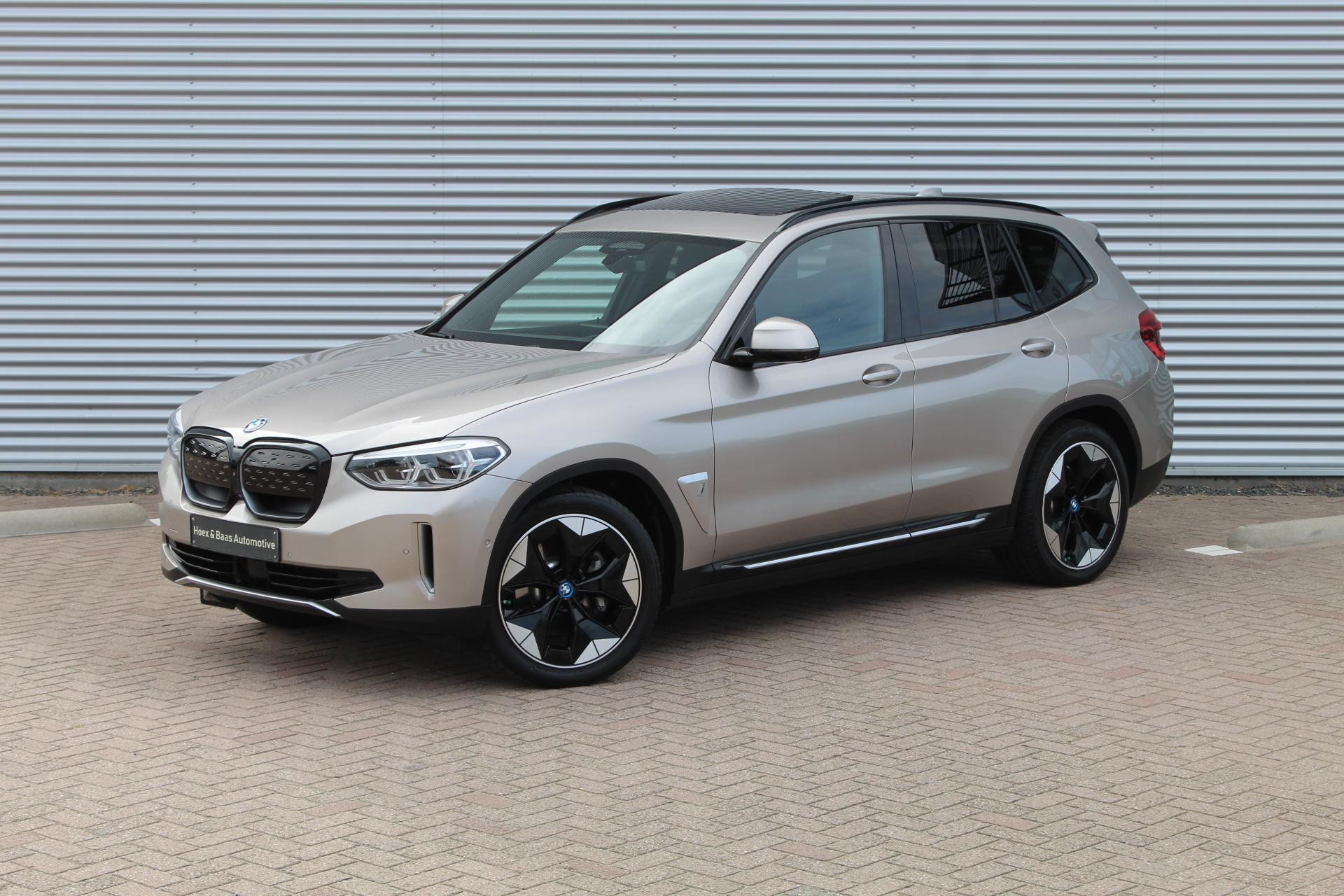 Hoofdafbeelding BMW iX3