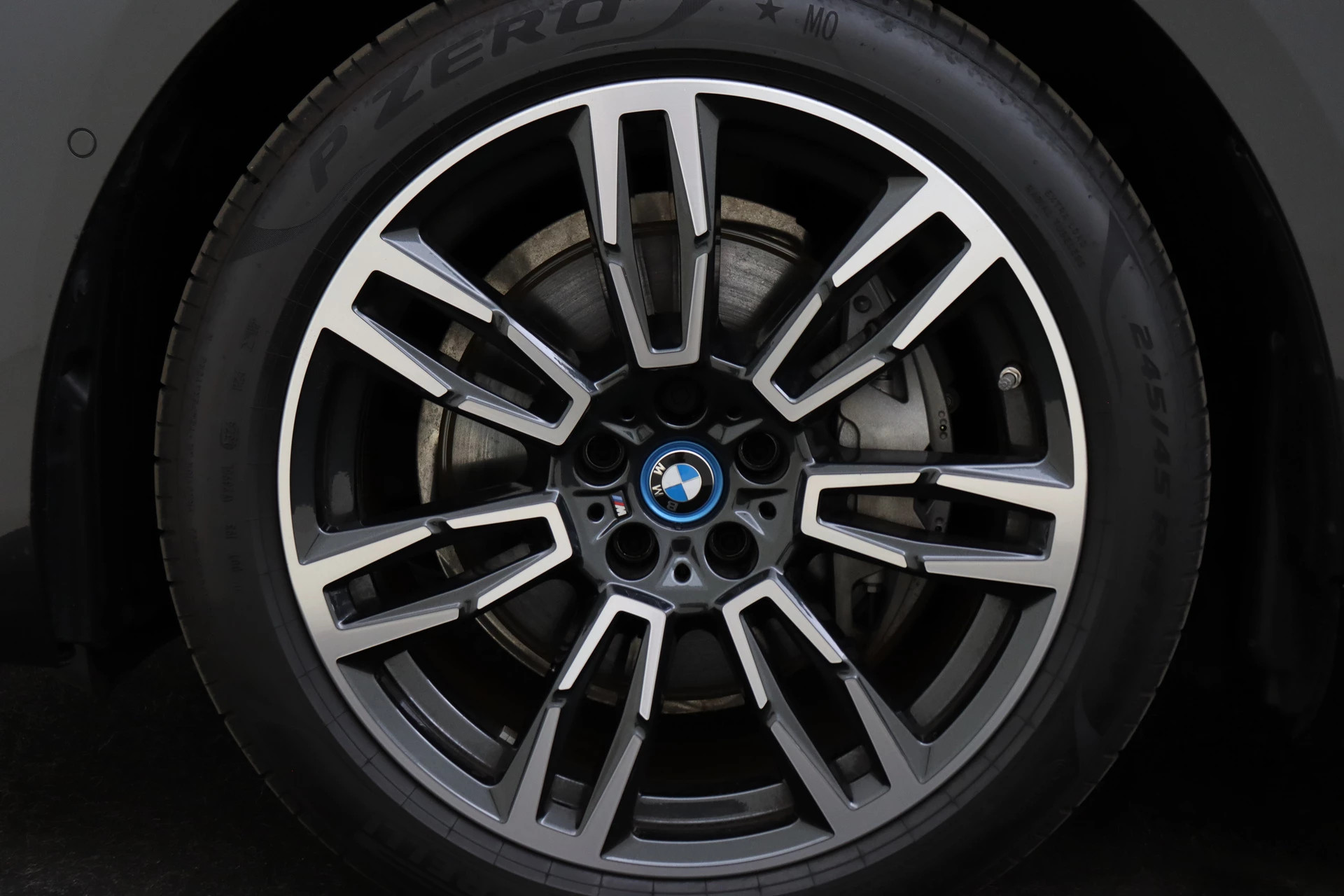 Hoofdafbeelding BMW i5