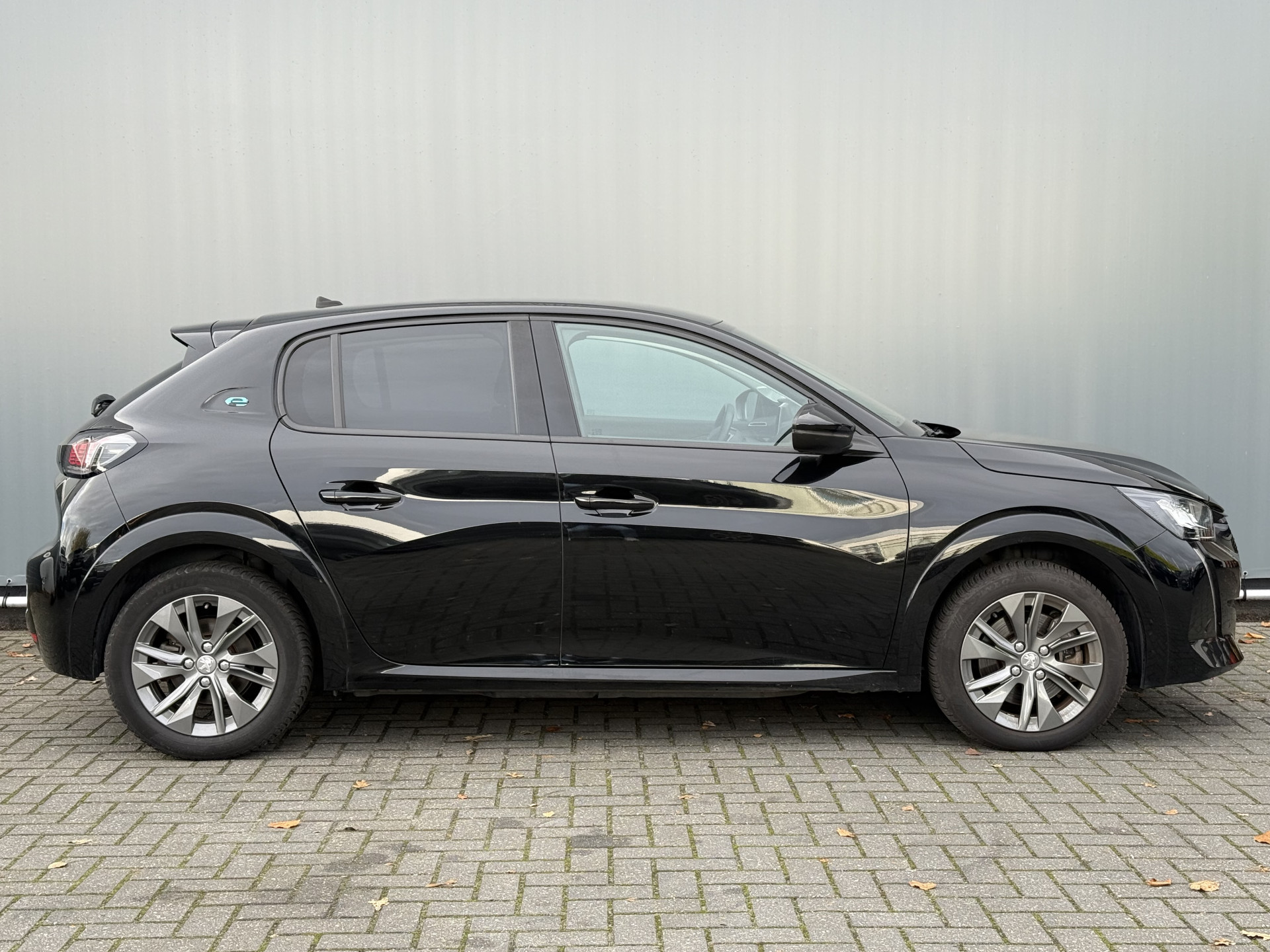 Hoofdafbeelding Peugeot e-208