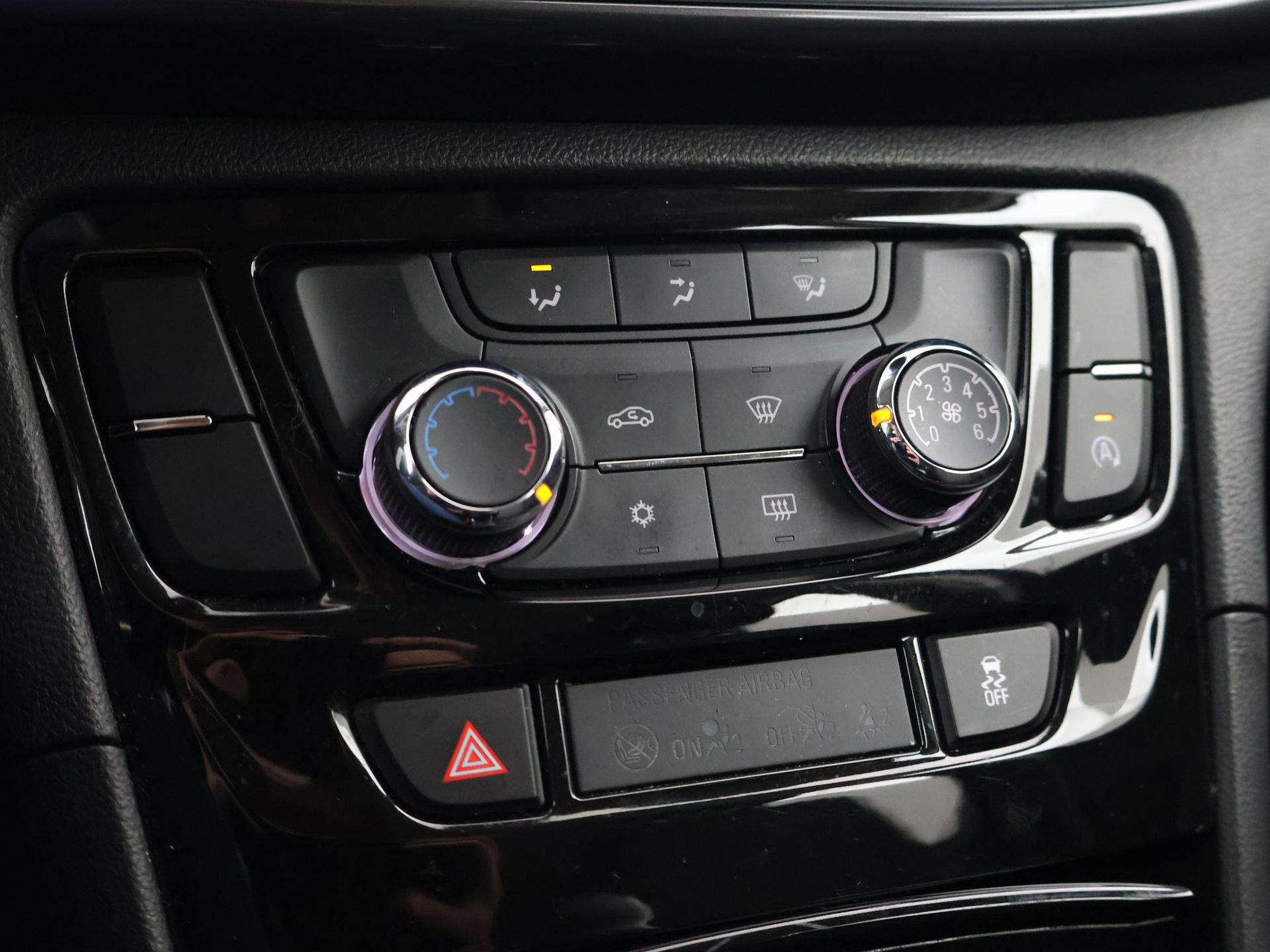 Hoofdafbeelding Opel Mokka X