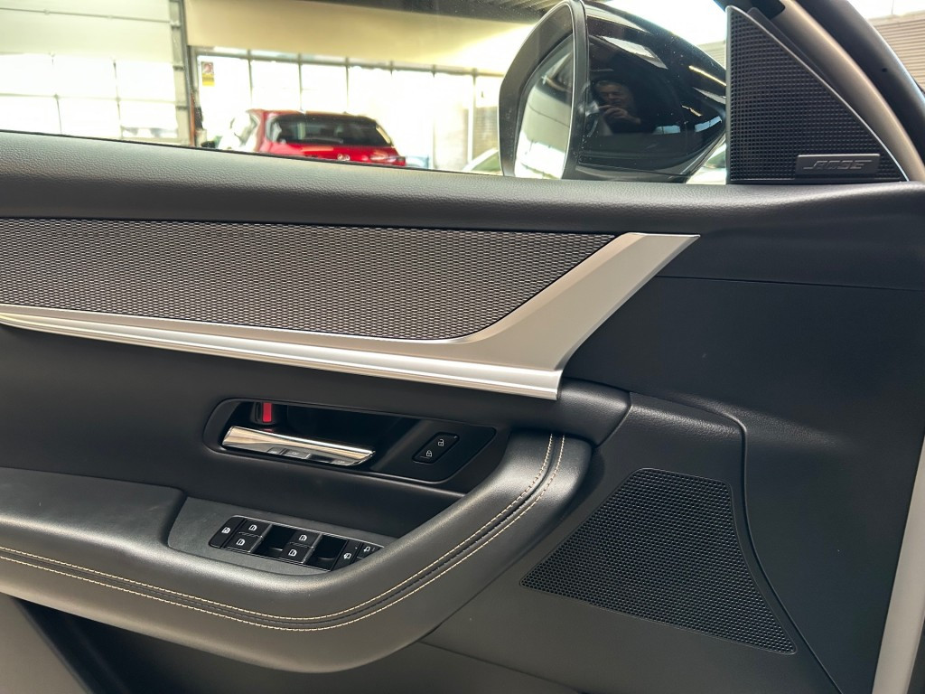 Hoofdafbeelding Mazda CX-60