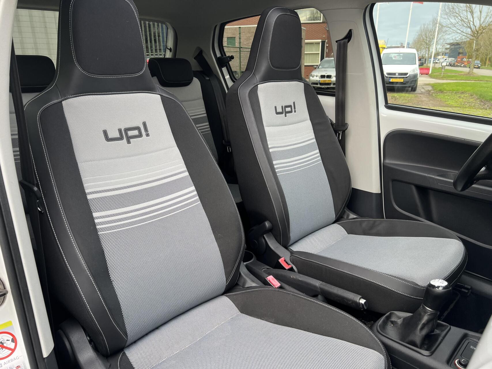 Hoofdafbeelding Volkswagen up!