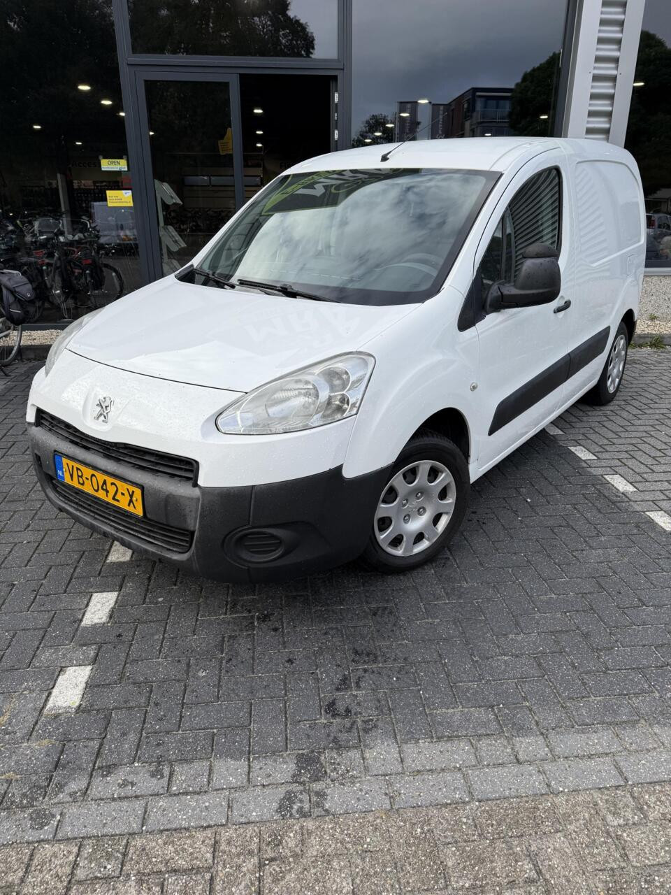 Hoofdafbeelding Peugeot Partner