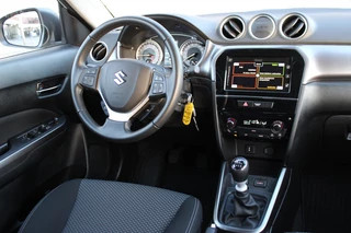 Suzuki Vitara Suzuki Vitara 1.4 Boosterjet Select SmartHybrid | 6 Jaar garantie! Org. NL! - afbeelding nr 2