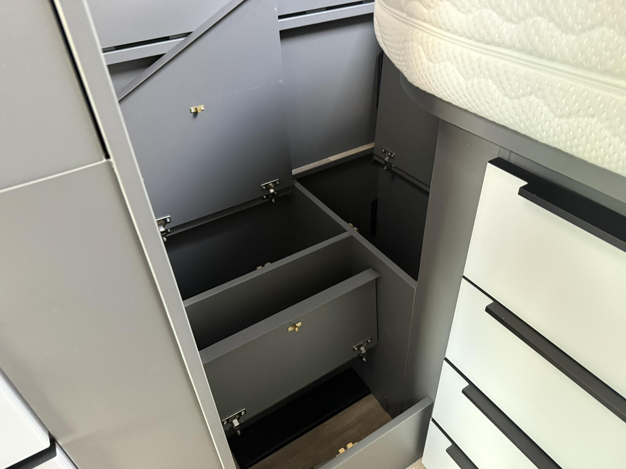 Hoofdafbeelding Niesmann+Bischoff ISmove 7.3 Clouline NIEUW