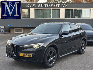 Hoofdafbeelding Alfa Romeo Stelvio Alfa Romeo Stelvio 2.0 T AWD Super Q4| BOMVOL| STOEL/ STUURVERW.| ELEK. ACHTERKLEP| CAMERA| MEM. STOEL| DODE HOEK| APPLE CARPLAY|
