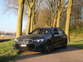 BMW 3 Serie BMW 3 Serie Touring M340i xDrive M-Sport | Pano | Leder | HUD | HiFi | 19