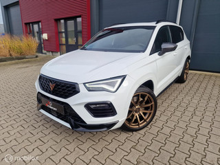 CUPRA Ateca 2.0TSI 300PK/ AKRAPOVIC uitlaat / Kuipstoelen