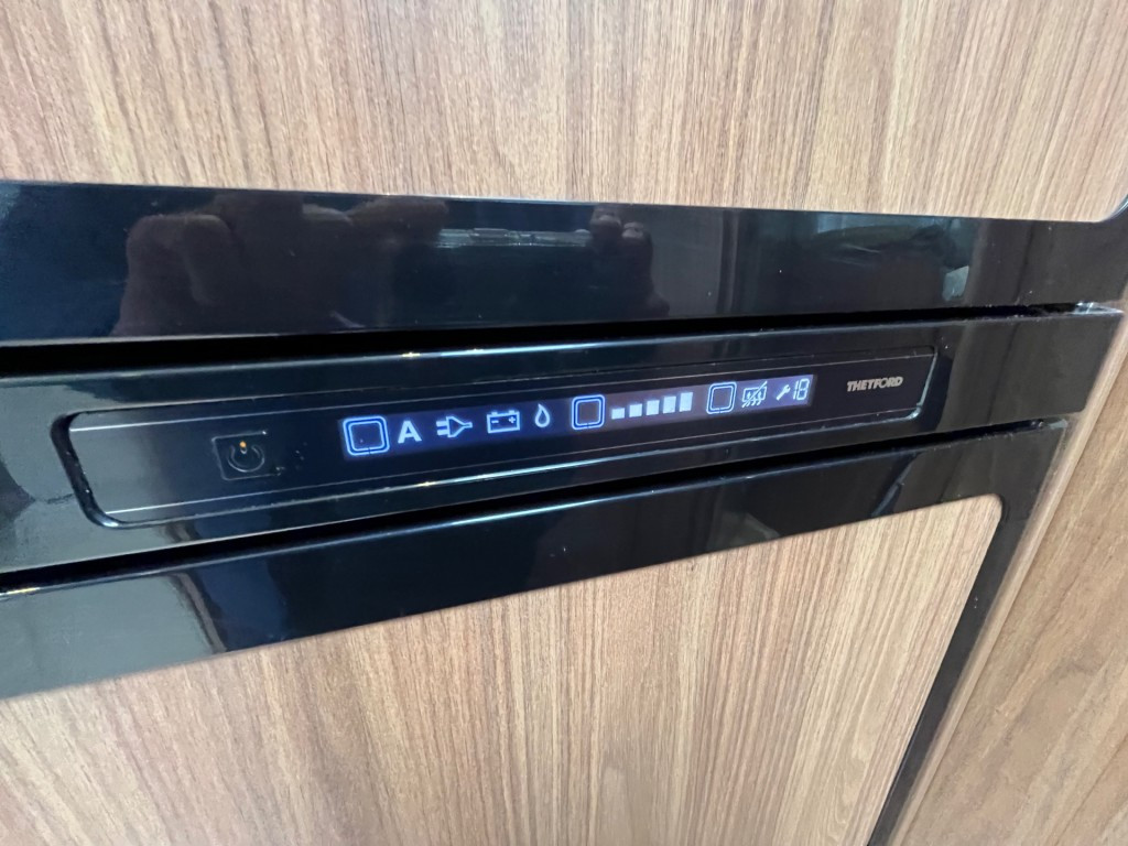 Hoofdafbeelding Carado T447 Lengtebedden Hefbed