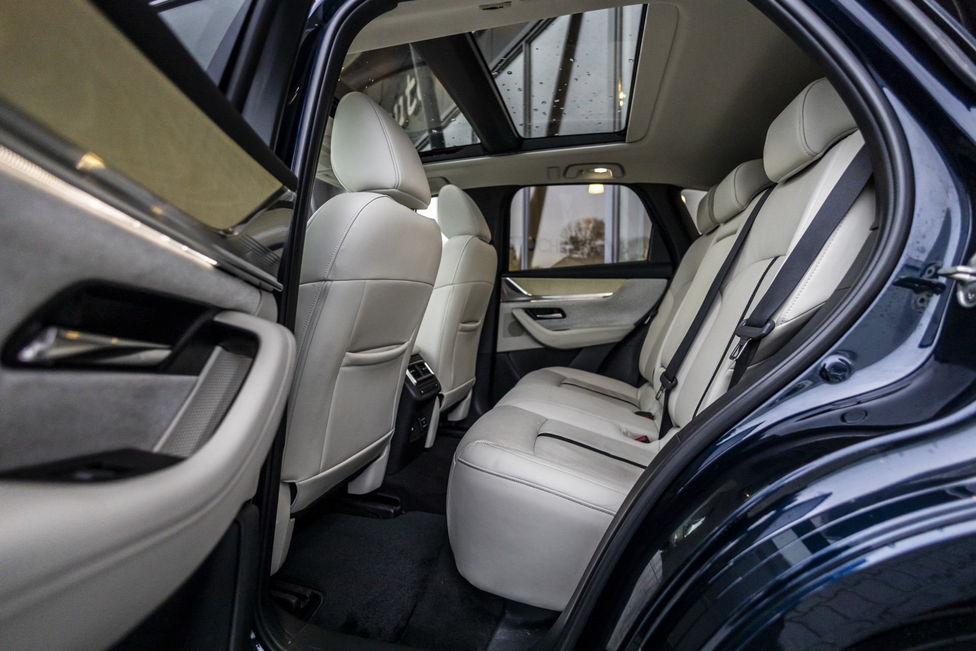 Hoofdafbeelding Mazda CX-60