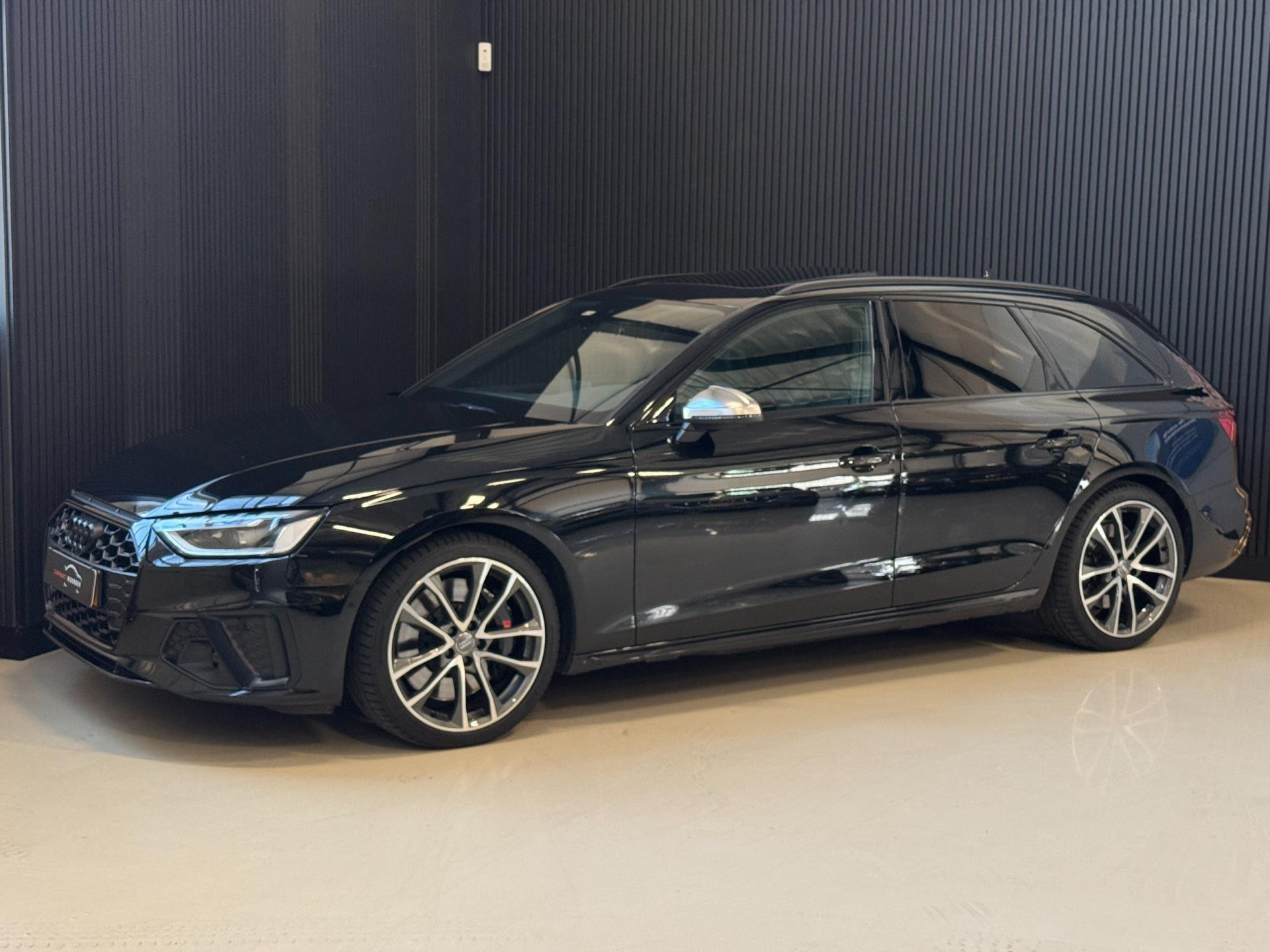 Hoofdafbeelding Audi S4