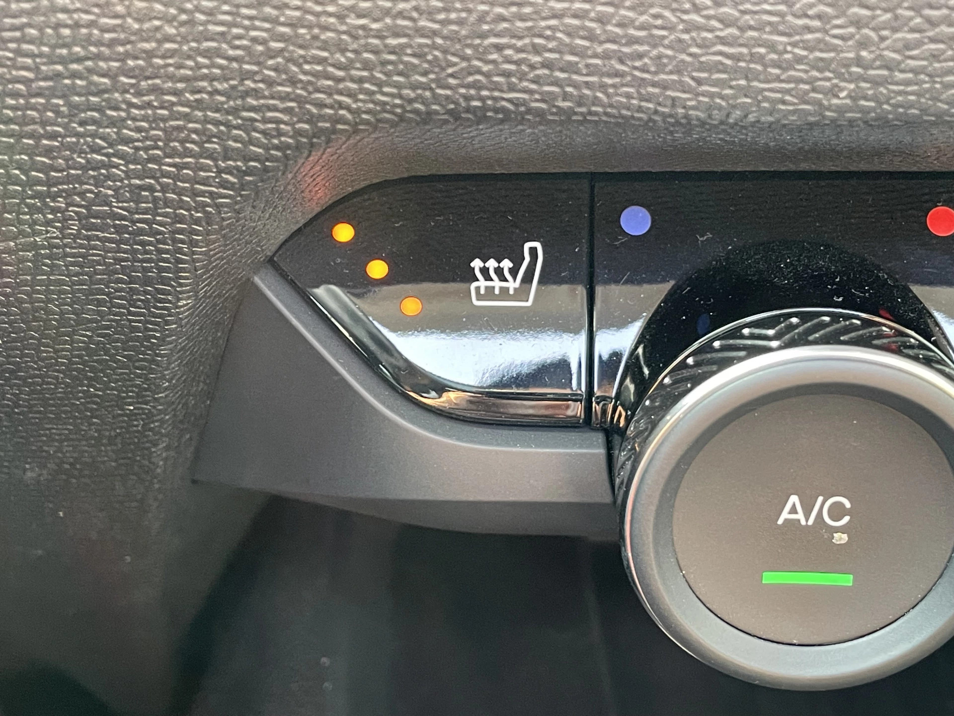 Hoofdafbeelding Citroën ë-C4 X