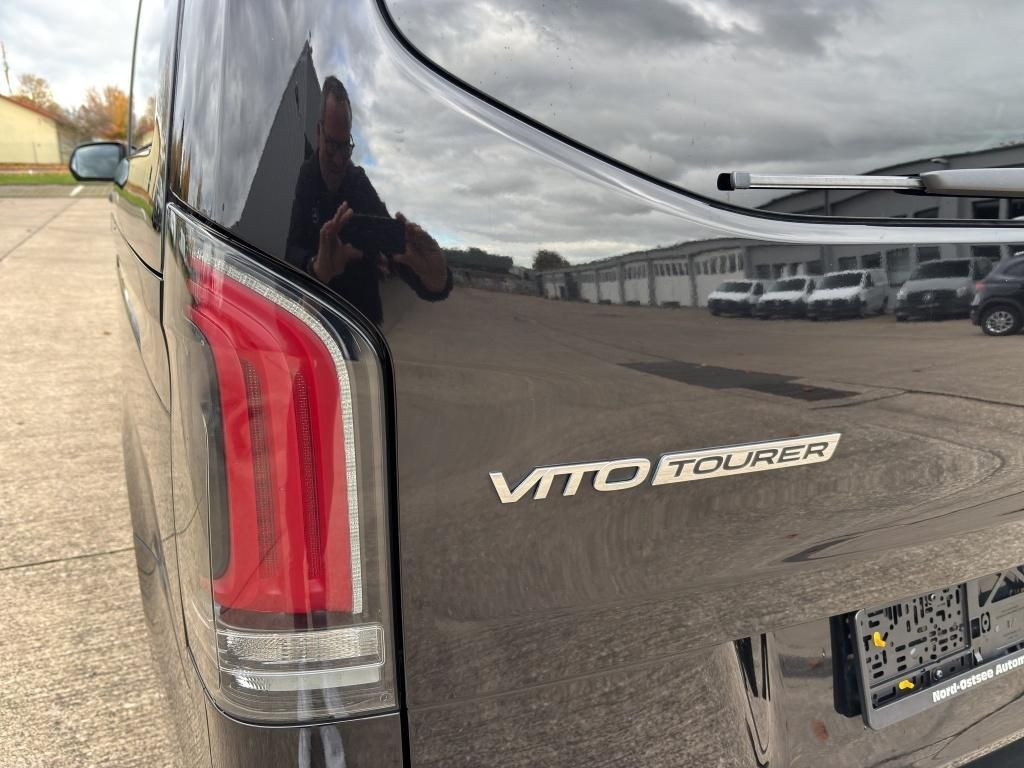 Mercedes-Benz-Vito-image-10