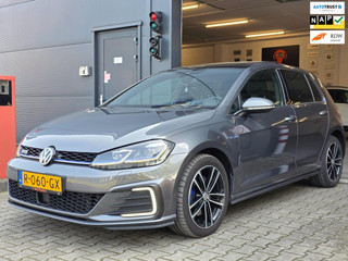 Volkswagen Golf 1.4 TSI PHEV GTE | PANO / ACC / LED / CARPLAY / CAMERA / P.SENSOR V+A / LEDER-ALCANTARA / STOELVERW. / LANE ASS !