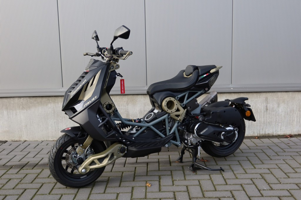 Hoofdafbeelding Italjet Dragster