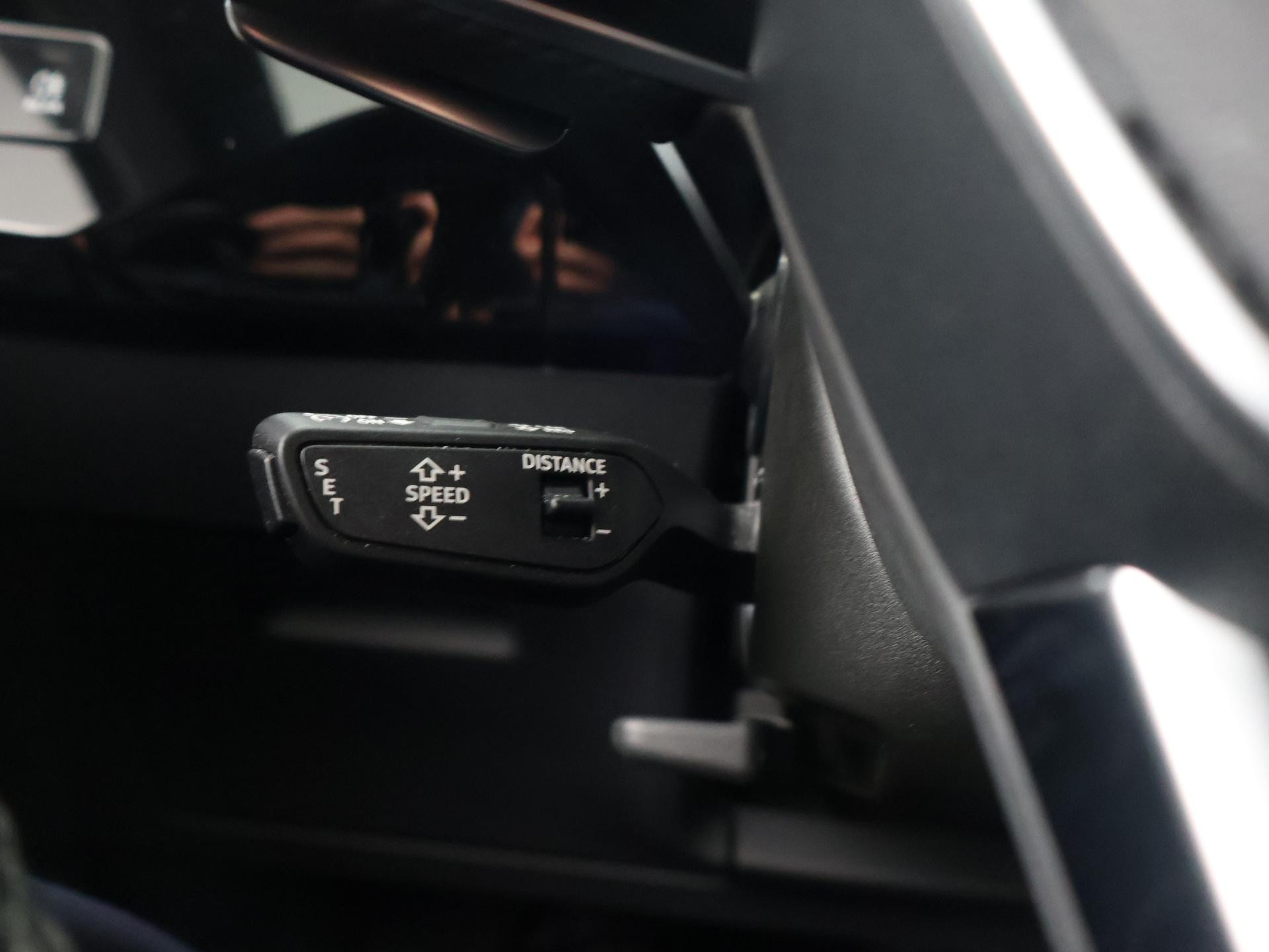 Hoofdafbeelding Audi Q8 e-tron