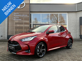 Toyota Yaris HYBRID 130 EXECUTIVE NIEUW & DIRECT LEVERBAAR!!! STOEL/STUURVERW PARK-SENSOREN BLIND-SPOT SPORTSTOELEN APPLE/ANDROID NL-AUTO