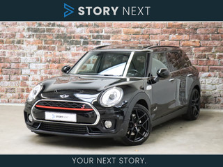 MINI Clubman Cooper S ALL4 Chili Automaat / Panoramadak / Navigatie Professional / Achteruitrijcamera / Cruise Control / Apple Carplay / Comfort Access / Stoelverwarming / Climate Control / Voorruitverwarming / LED Koplampen / 18 Inch