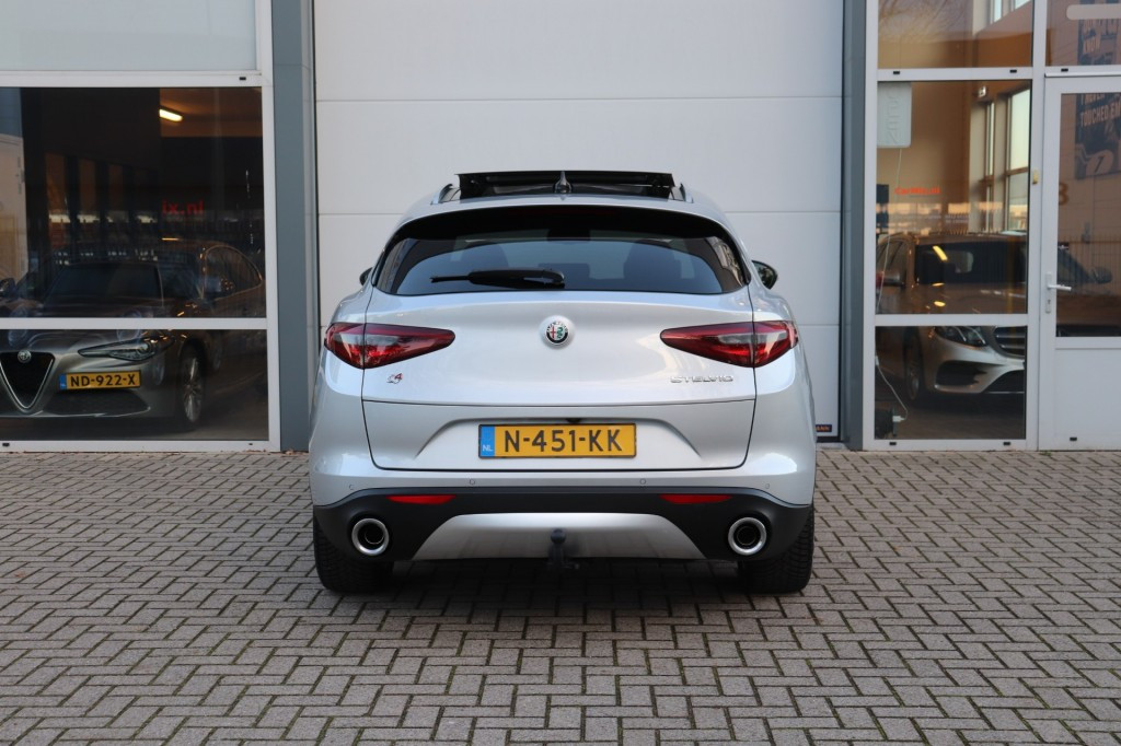Hoofdafbeelding Alfa Romeo Stelvio