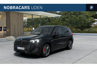 BMW X1 xDrive25e High Executive M Sport Automaat / Panoramadak / Trekhaak / Sportstoelen / Comfort Access / M Adaptief onderstel / Adaptieve LED / Parking Assistant Plus / Head-Up