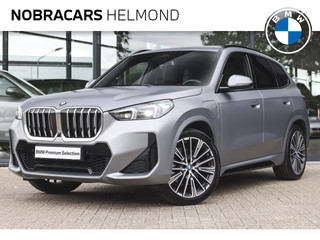BMW X1 xDrive30e High Executive M Sport Automaat / Panoramadak / Trekhaak / M Adaptief onderstel / Sportstoelen / Stoelverwarming / Adaptieve LED / Head-Up / Harman Kardon / Parking Assistant Plus