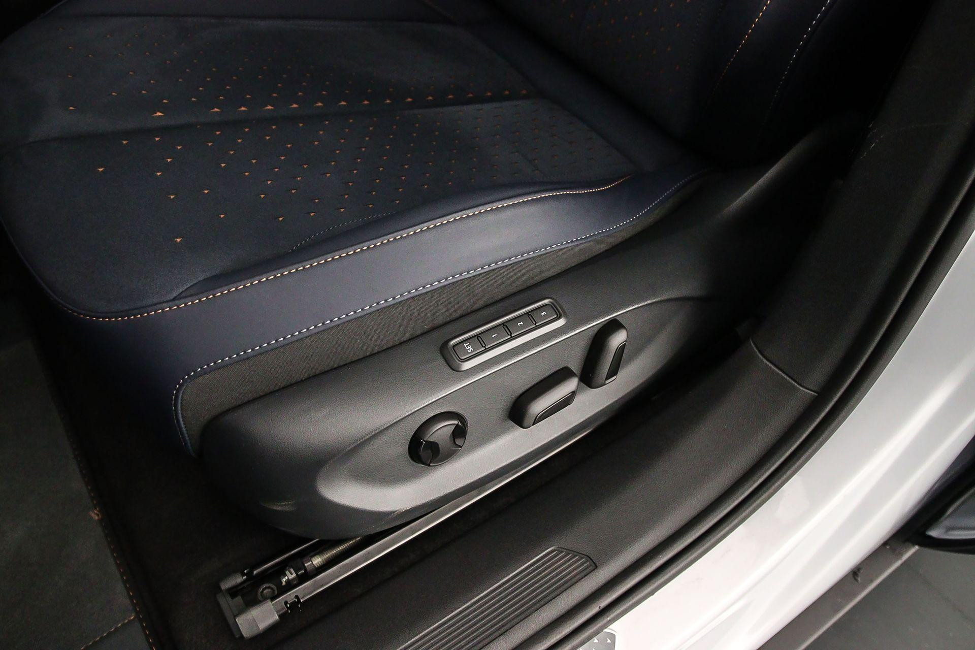 Hoofdafbeelding CUPRA Tavascan