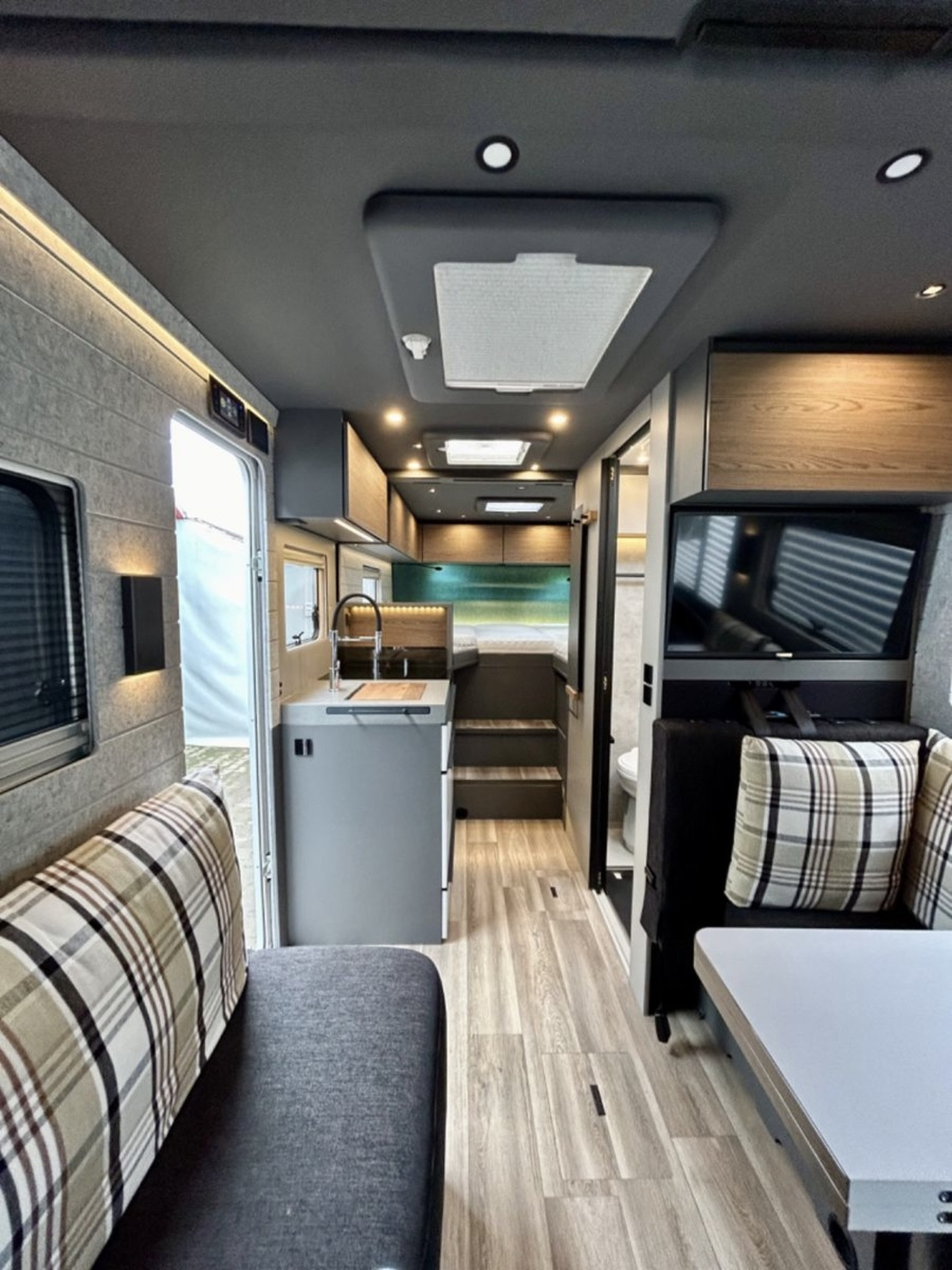 Hoofdafbeelding Niesmann+Bischoff ISmove 7.3F