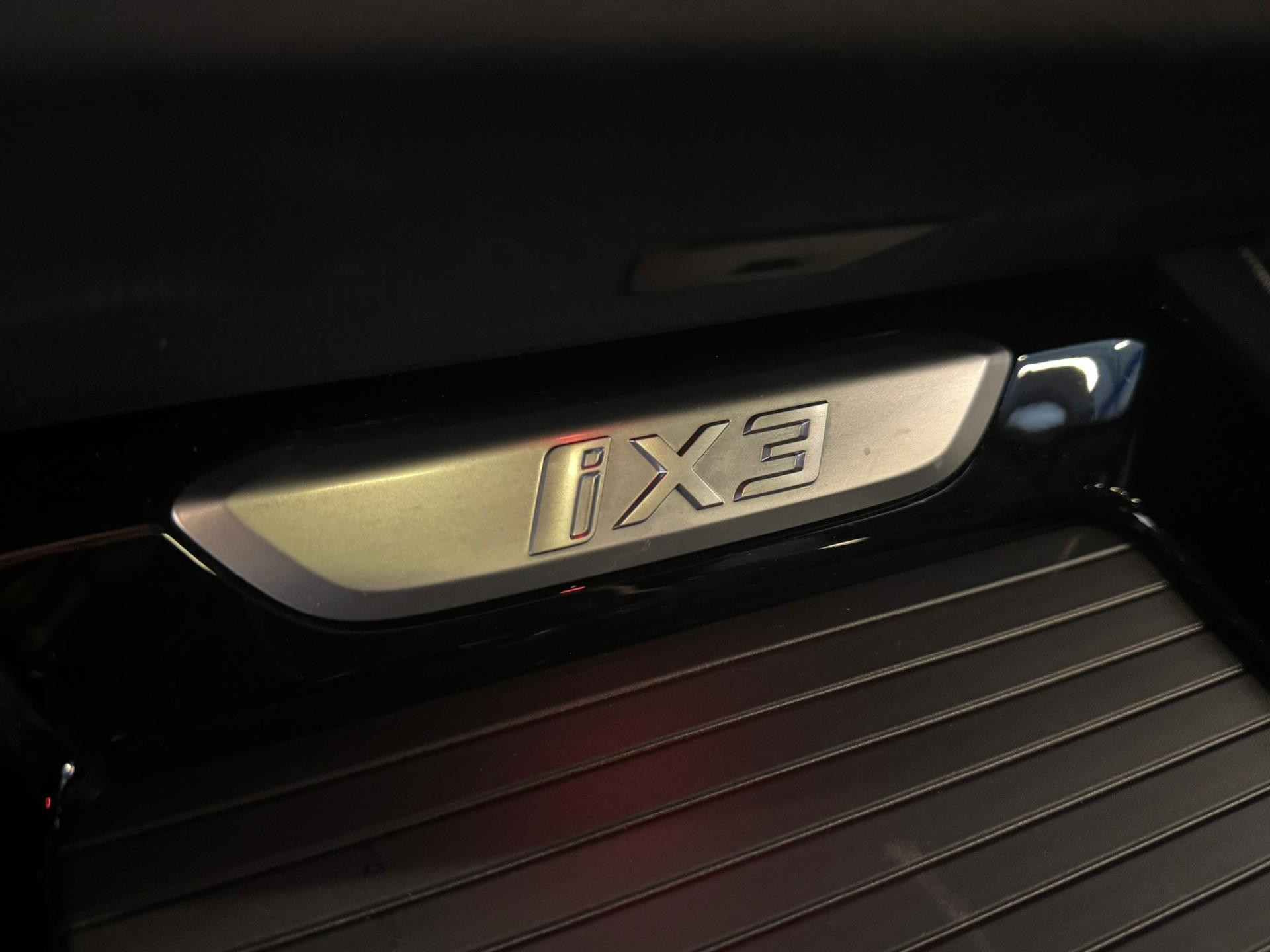 Hoofdafbeelding BMW iX3