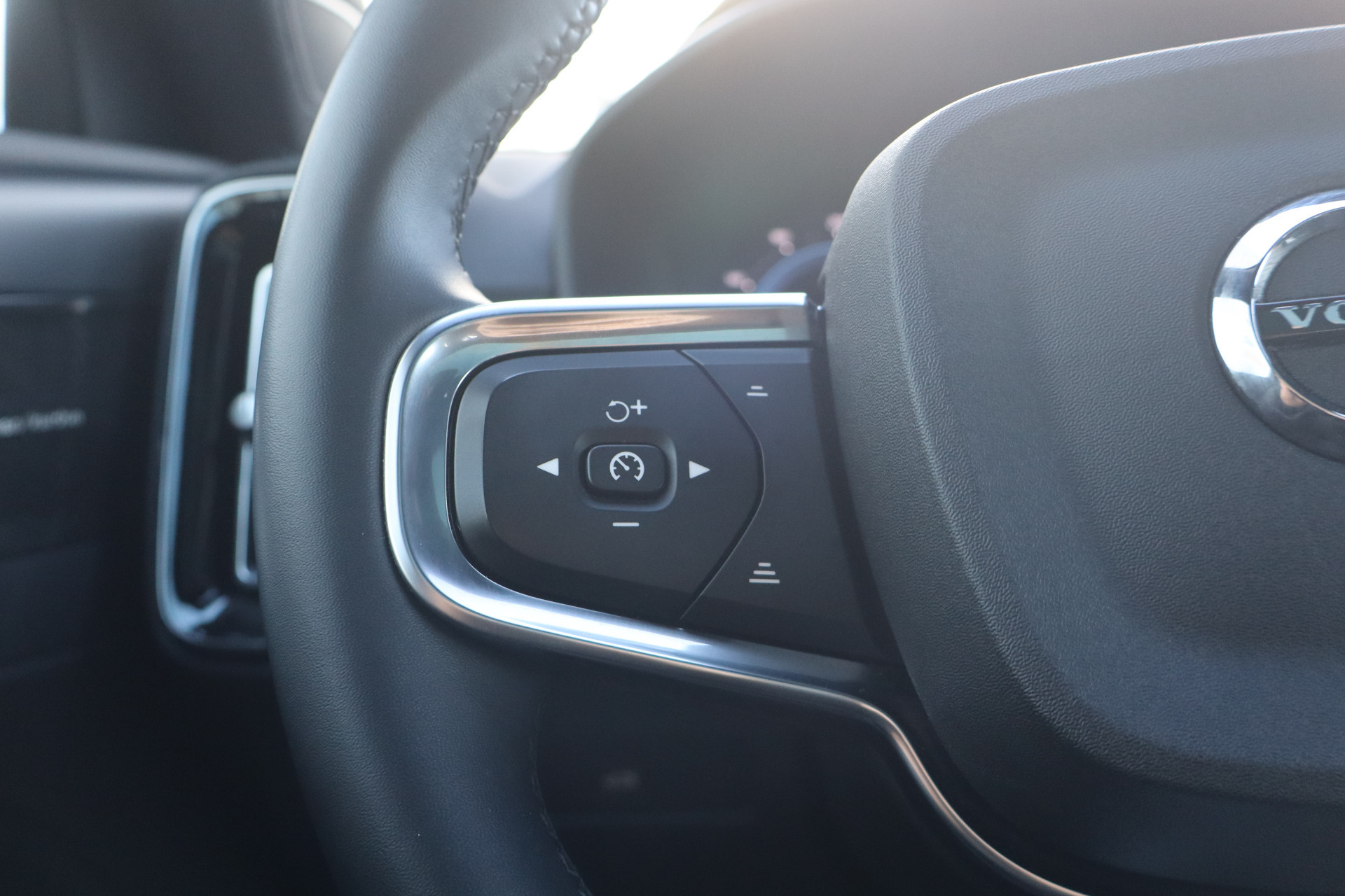 Hoofdafbeelding Volvo C40