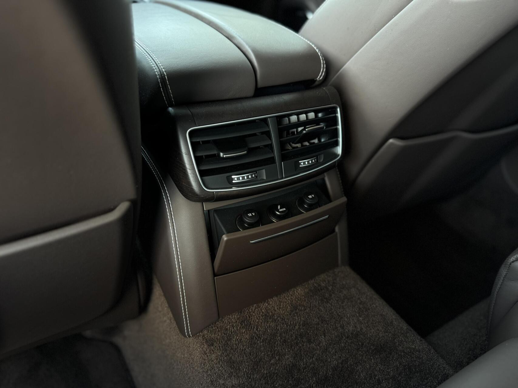 Hoofdafbeelding Audi S8