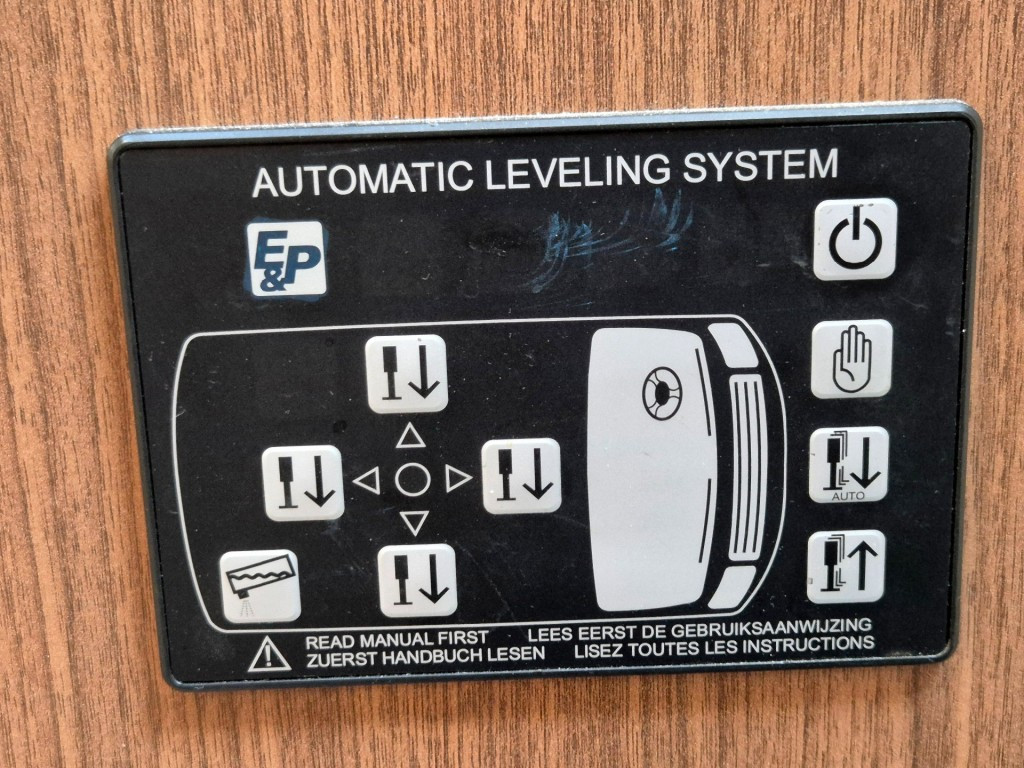 Hoofdafbeelding Bürstner Aviano I684 Zeer Complete Camper