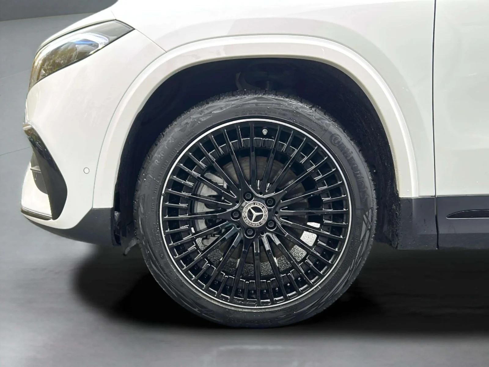 Mercedes-Benz-EQA-image-8