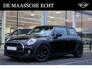 MINI Cooper Classic Automaat / LED / Airconditioning / Cruise Control / PDC / Navigatie