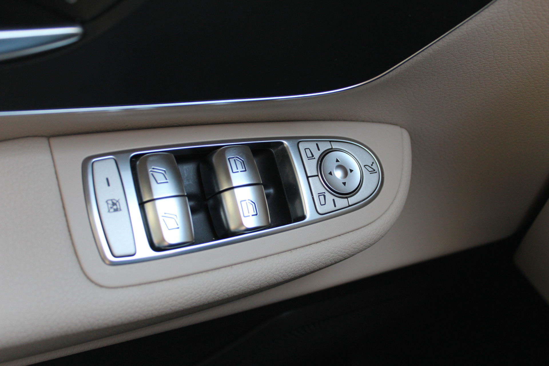 Hoofdafbeelding Mercedes-Benz Marco Polo