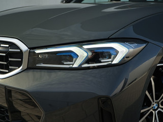 BMW 3 Serie BMW 3 Serie Touring M340i xDrive M-Sport | Pano | Leder | HUD | HiFi | 19