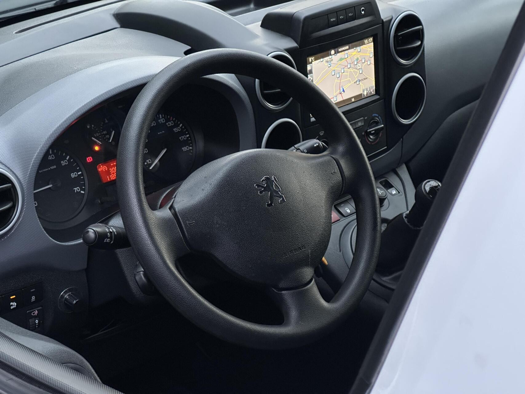 Hoofdafbeelding Peugeot Partner