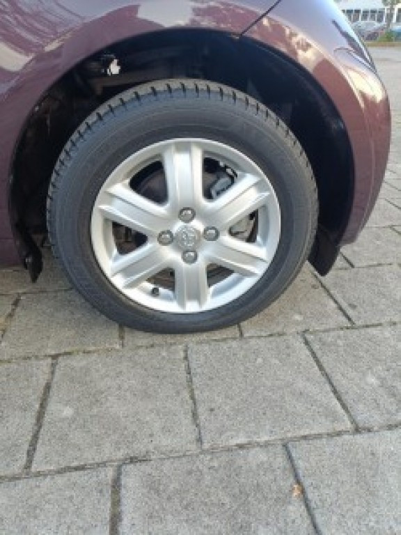 Hoofdafbeelding Toyota iQ