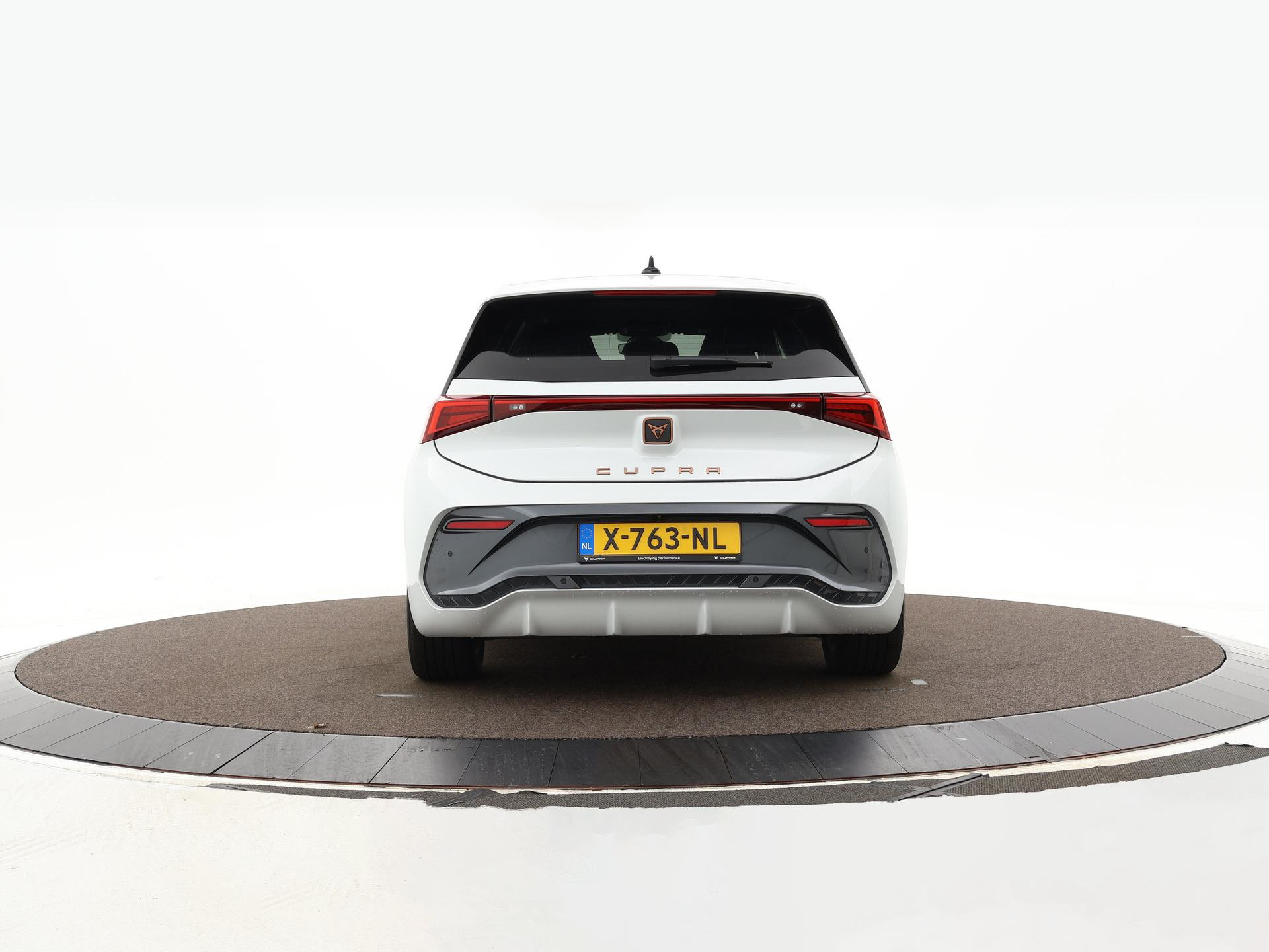 Hoofdafbeelding CUPRA Born