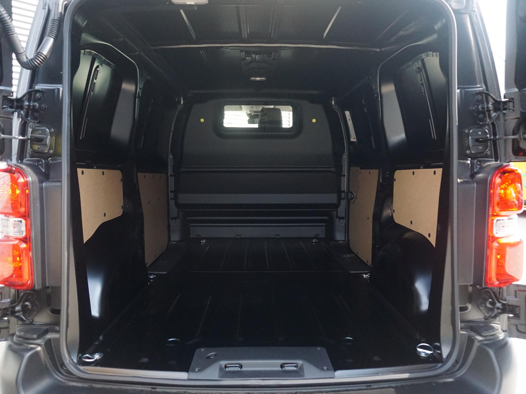 Hoofdafbeelding Opel Vivaro-e