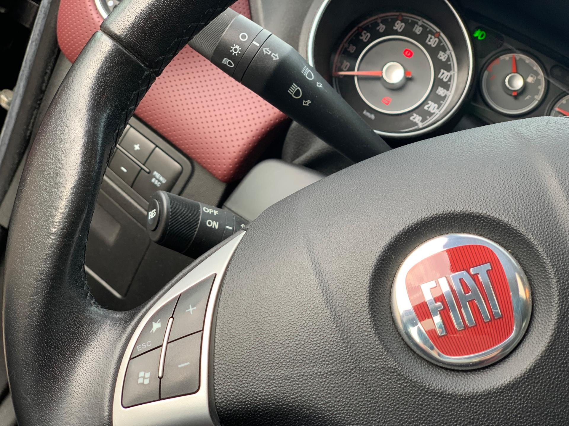 Hoofdafbeelding Fiat Punto